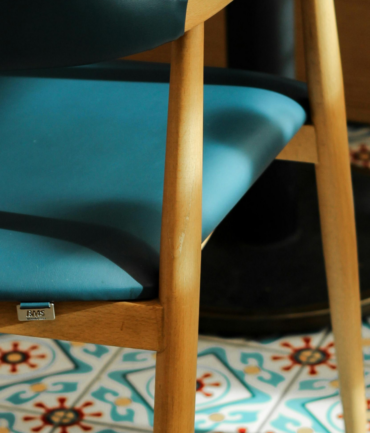 Retro-style floor design featuring vibrant patterns and vintage appeal for a unique home aesthetic.